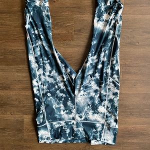 Fabletics twist bottom leggings
